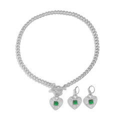 Fashionable diamond studded heart-shaped pendant necklace