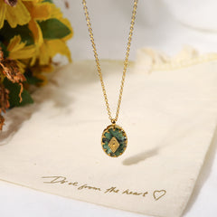 European and American square necklace niche high-end retro collarbone chain necklace accessories for women