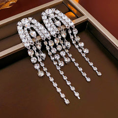 Water droplet shaped personalized design tassel earrings European and American fashion earrings high-end feeling light luxury earrings