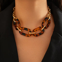 Fashionable irregular leopard print buckle necklace set