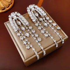 Water droplet shaped personalized design tassel earrings European and American fashion earrings high-end feeling light luxury earrings