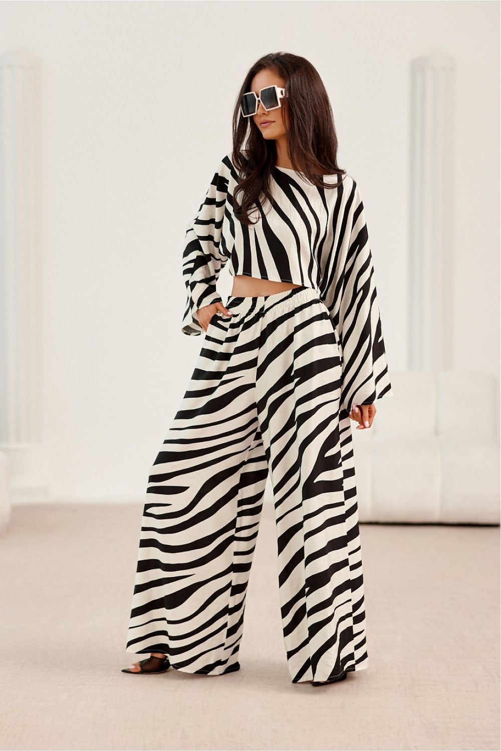 Women trousers model 213986 Roco Fashion