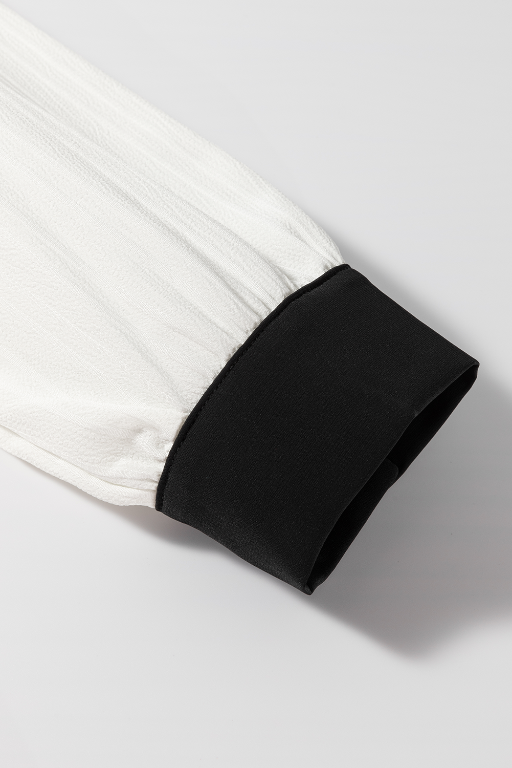 eb5b143479574a3ab16d07737e00276e-Max