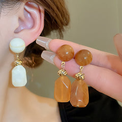 Round irregular resin earrings with simple retro design, niche fashion, light luxury earrings