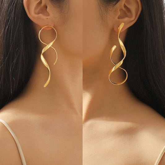 Fashion earrings for women