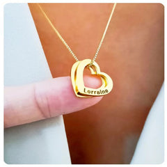Stainless steel heart-shaped necklaces for women in three colors fashionable and versatile jewelry