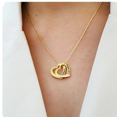 Stainless steel heart-shaped necklaces for women in three colors fashionable and versatile jewelry