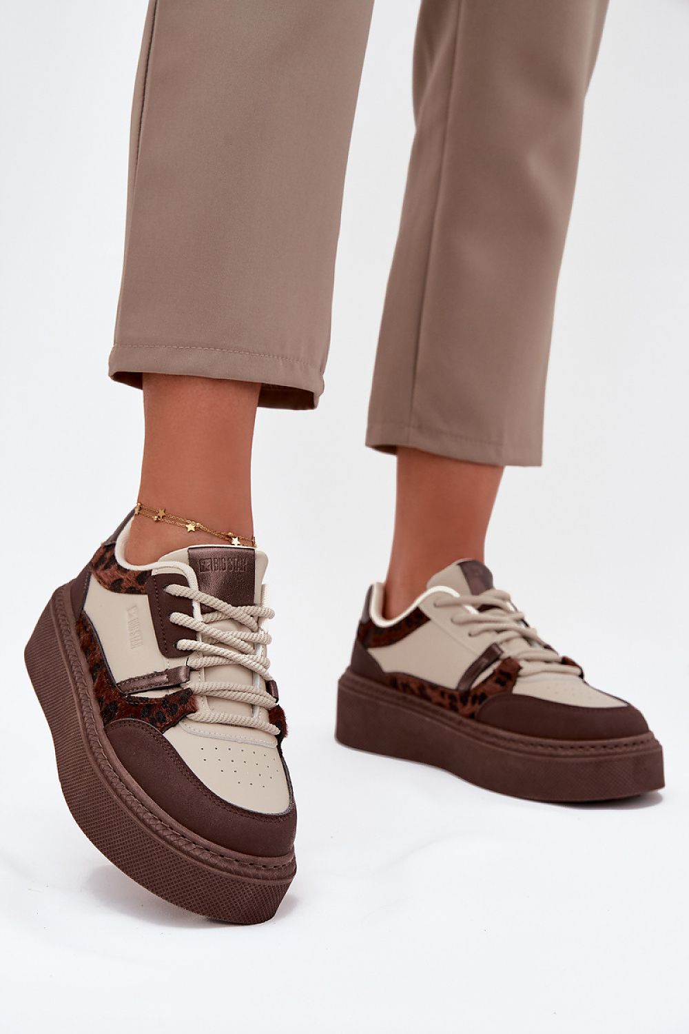  Sport Shoes model 216468 Step in style 